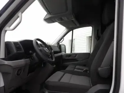 Photo 10 Volkswagen Crafter  Fg 35 L4H3 2.0 TDI 140ch Business Traction BVA8