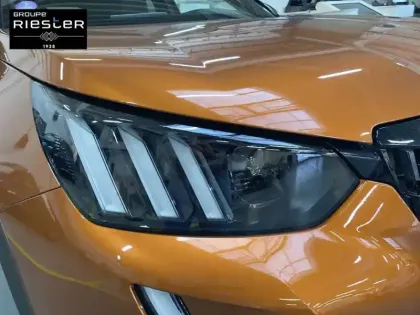 Photo 15 Peugeot 2008  PureTech 130 S&S BVM6