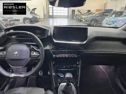 Photo 7 Peugeot 2008  PureTech 130 S&S BVM6