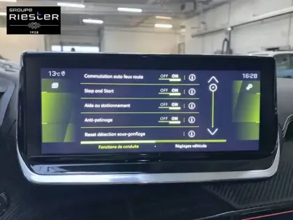 Photo 14 Peugeot 2008  PureTech 130 S&S BVM6