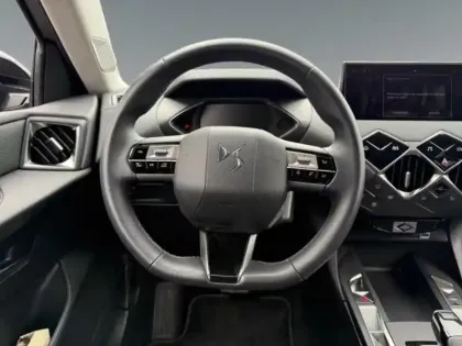 Photo 11 DS DS 3  E-Tense 156ch Rivoli