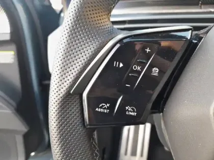 Photo 40 Peugeot 5008  Electrique 73 kWh 210 ch