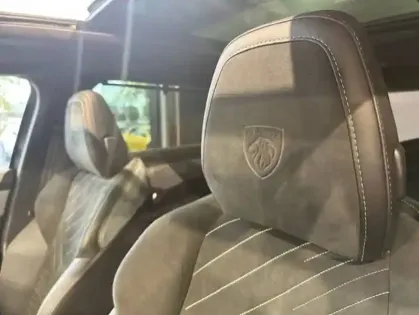 Photo 45 Peugeot 5008  Electrique 73 kWh 210 ch