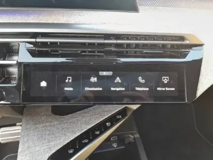 Photo 42 Peugeot 5008  Electrique 73 kWh 210 ch