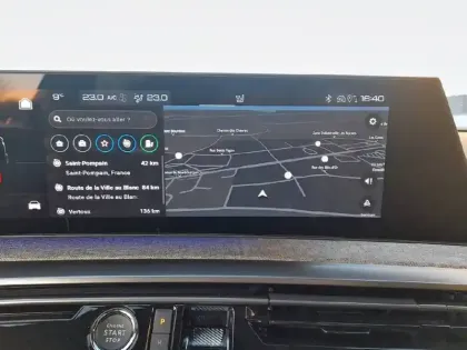 Photo 41 Peugeot 5008  Electrique 73 kWh 210 ch