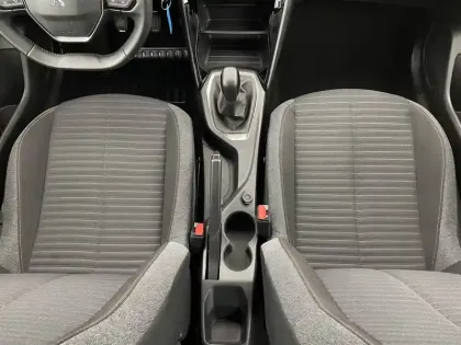 Photo 24 Peugeot 208  PureTech 75 S&S BVM5