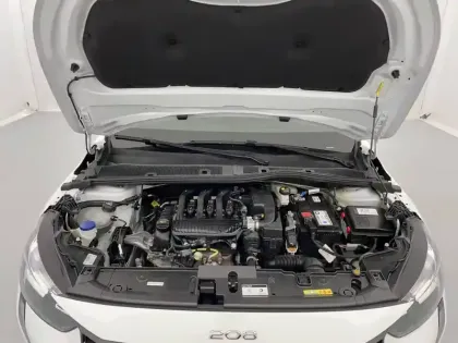 Photo 20 Peugeot 208  PureTech 75 S&S BVM5