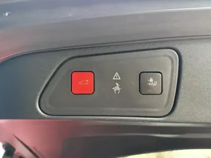 Photo 8 Peugeot 3008  1.6 THP 165ch GT Line S&S EAT6