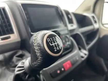 Photo 33 Peugeot Boxer Gén. II Ph3 NG2 Base 4