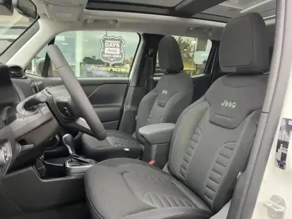 Photo 10 Jeep Renegade  1.5 Turbo T4 130ch MHEV North Star BVR7