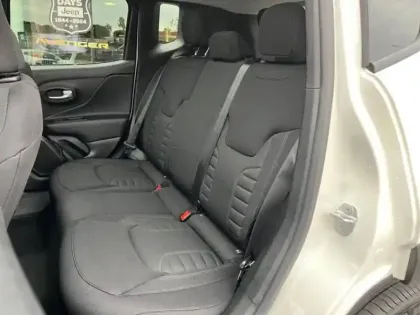 Photo 11 Jeep Renegade  1.5 Turbo T4 130ch MHEV North Star BVR7