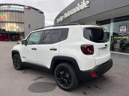Photo 6 Jeep Renegade  1.5 Turbo T4 130ch MHEV North Star BVR7