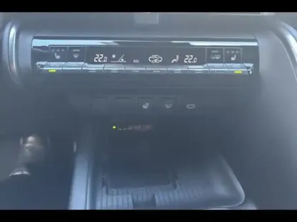 Photo 14 Toyota C-HR  2.0 Hybride Rechargeable 225ch GR Sport