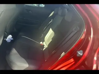 Photo 10 Toyota C-HR  2.0 Hybride Rechargeable 225ch GR Sport