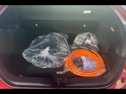 Photo 8 Toyota C-HR  2.0 Hybride Rechargeable 225ch GR Sport