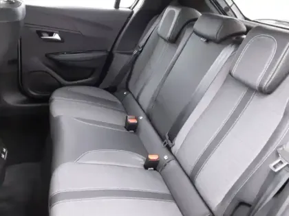 Photo 31 Peugeot 208  Electrique 50 kWh 136ch