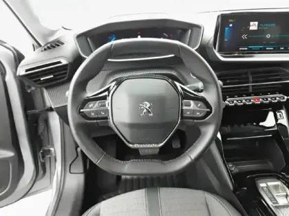 Photo 28 Peugeot 208  Electrique 50 kWh 136ch