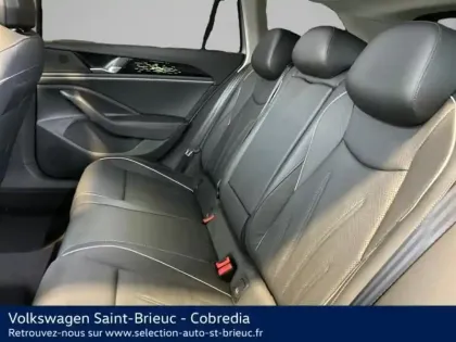 Photo 25 Volkswagen Passat Gén. IX Ph1 Elegance 5