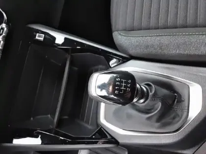 Photo 13 Peugeot 2008  PureTech 100 S&S BVM6