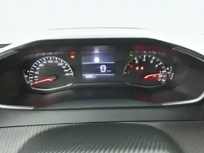 Photo 9 Peugeot 2008  PureTech 100 S&S BVM6