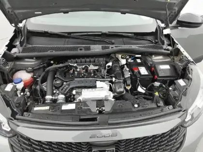 Photo 14 Peugeot 2008  PureTech 100 S&S BVM6