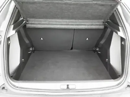 Photo 5 Peugeot 2008  PureTech 100 S&S BVM6