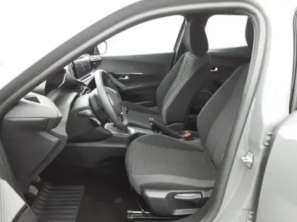 Photo 10 Peugeot 2008  PureTech 100 S&S BVM6