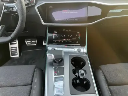 Photo 36 Audi A6  Avant 50 TFSIe 299 ch S tronic 7 Quattro