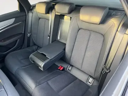 Photo 37 Audi A6  Avant 50 TFSIe 299 ch S tronic 7 Quattro