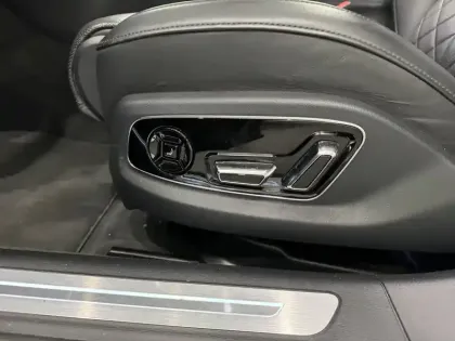 Photo 38 Audi A8  60 TFSI e Tiptronic 8 Quattro