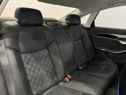 Photo 15 Audi A8  60 TFSI e Tiptronic 8 Quattro