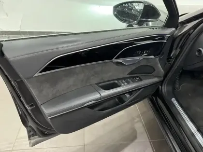 Photo 34 Audi A8  60 TFSI e Tiptronic 8 Quattro
