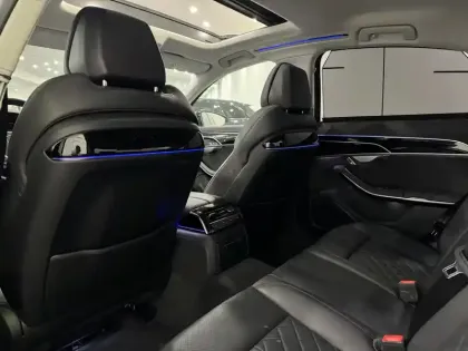 Photo 37 Audi A8  60 TFSI e Tiptronic 8 Quattro