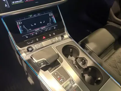 Photo 18 Audi A6  Avant 55 TFSIe 367 ch S tronic 7 Quattro