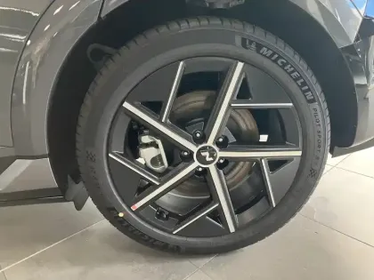 Photo 5 Hyundai Ioniq 5  84 kWh - 229 ch