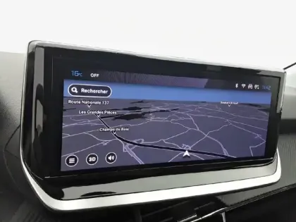 Photo 38 Peugeot 208  PureTech 100 S&S BVM6