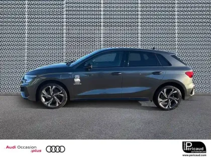Photo 1 Audi A3  Sportback 40 TFSIe 204 S tronic 6