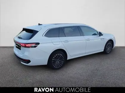 Photo 1 Volkswagen Passat  1.5 eHybrid 204 DSG6