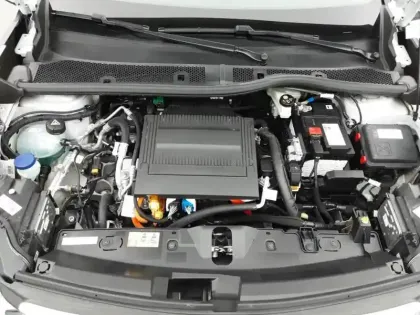 Photo 34 Peugeot 2008  Electrique 54 kWh 156 ch