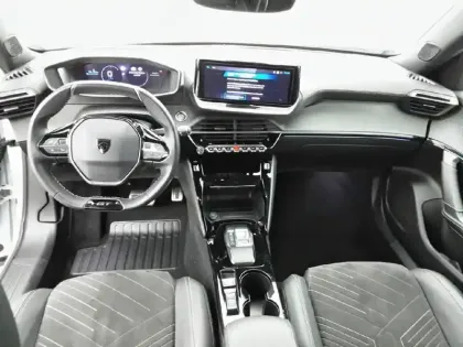 Photo 27 Peugeot 2008  Electrique 54 kWh 156 ch