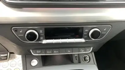 Photo 10 Audi Q5  40 tdi 204 stronic 7 quattro sline