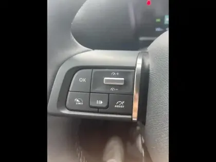 Photo 14 Citroën C4  Moteur électrique 136ch (100 kW) Feel Pack Automatique