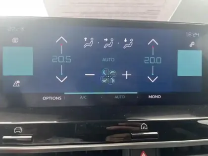 Photo 13 Citroën C4  Moteur électrique 136ch (100 kW) Feel Pack Automatique