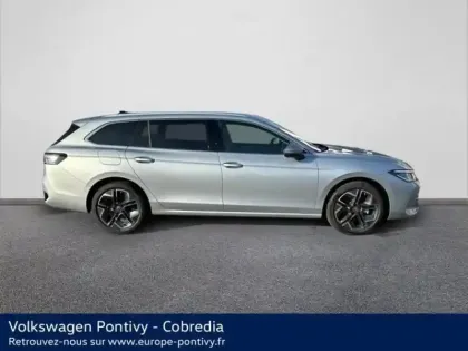 Photo 18 Volkswagen Passat Gén. IX Ph1 Elegance 5