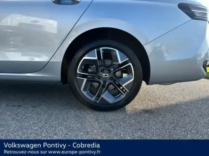 Photo 29 Volkswagen Passat Gén. IX Ph1 Elegance 5