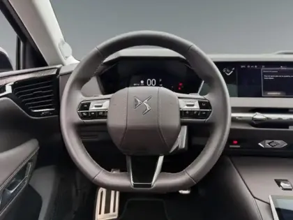 Photo 11 DS DS 4  Hybride 136ch Etoile GPS - CAMERA - SIEGES CHAUFFANTS