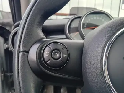 Photo 13 Mini Mini Hatch 5 Portes Cooper 136 ch Edition Greenwich