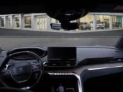 Photo 9 Peugeot 3008  Hybrid 225 e-EAT8 GT