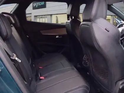 Photo 8 Peugeot 3008  Hybrid 225 e-EAT8 GT