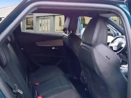 Photo 22 Peugeot 3008  Hybrid 225 e-EAT8 GT